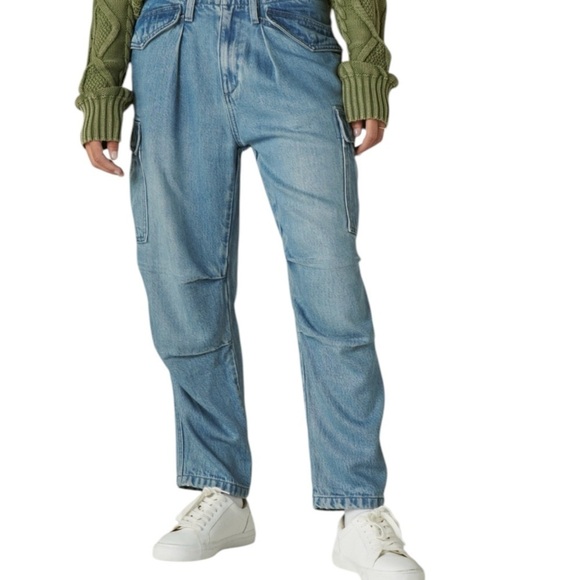 Lucky Brand Liquid Denim Luxe Cargo Jeans - Picture 4 of 14